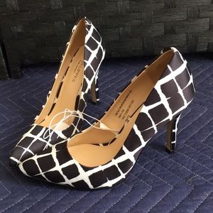 Adam Lippes Black & White Pumps